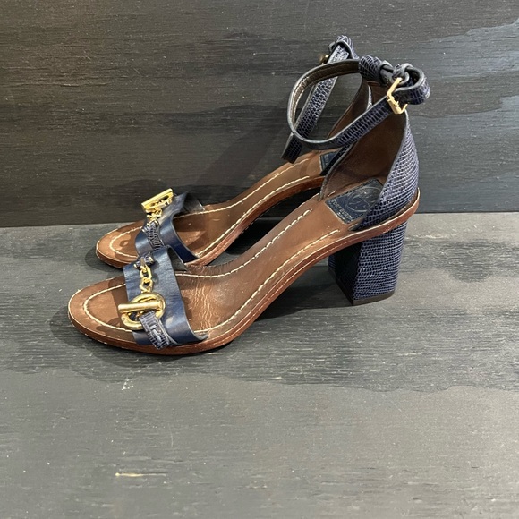 Tory Burch Navy Blue Leathe Heels Women’s Size 6 Gold Buckle Block Open Toe - Picture 2 of 7